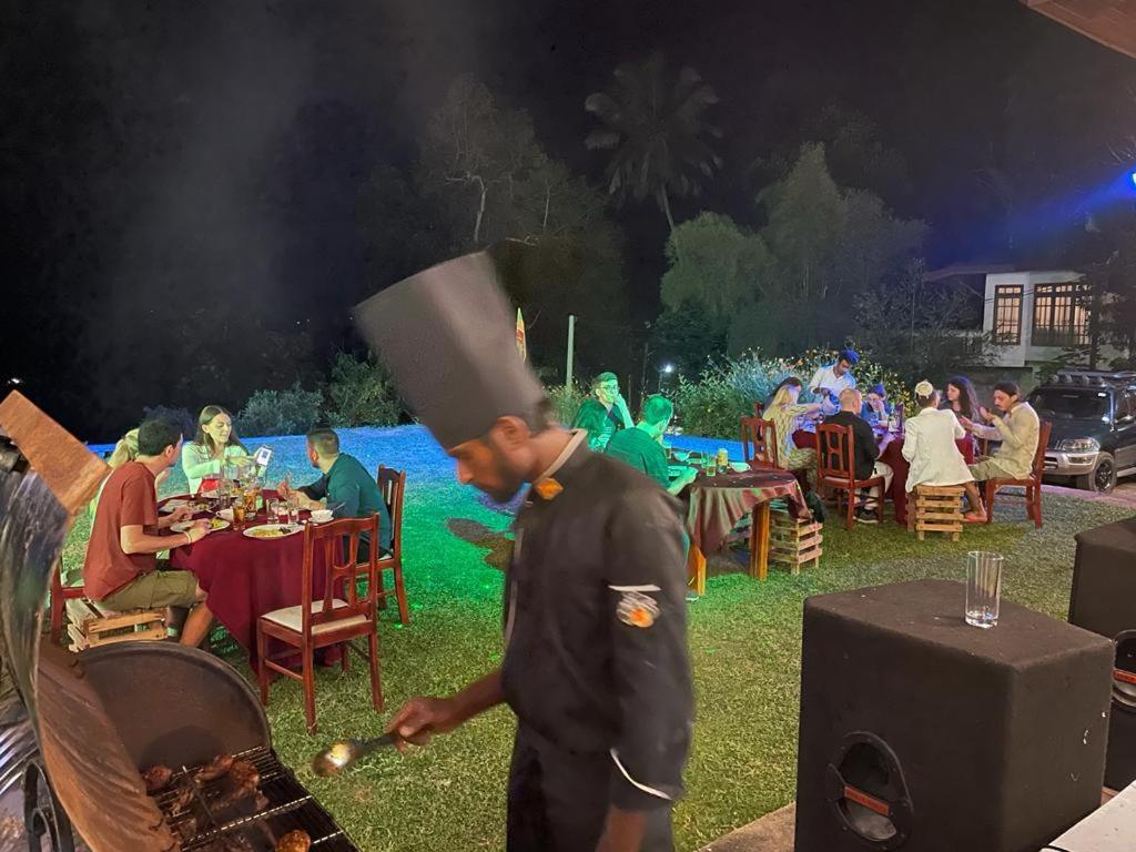 Kandy Gem Inn Blue Hotel Екстер'єр фото