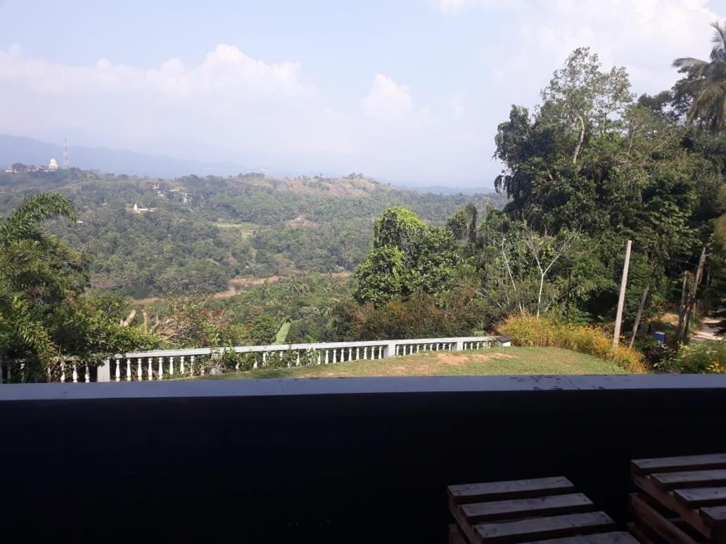 Kandy Gem Inn Blue Hotel Екстер'єр фото