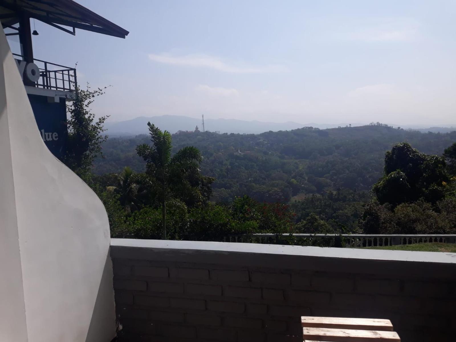 Kandy Gem Inn Blue Hotel Екстер'єр фото